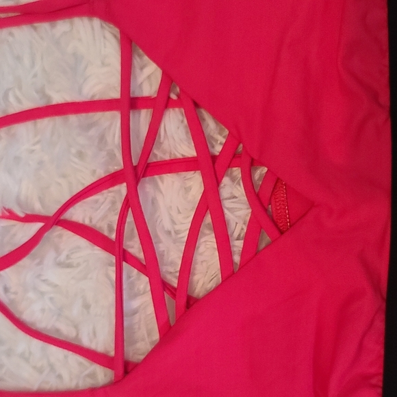 Pink VS | pink criss cross sports bra | size small - Picture 3 of 7